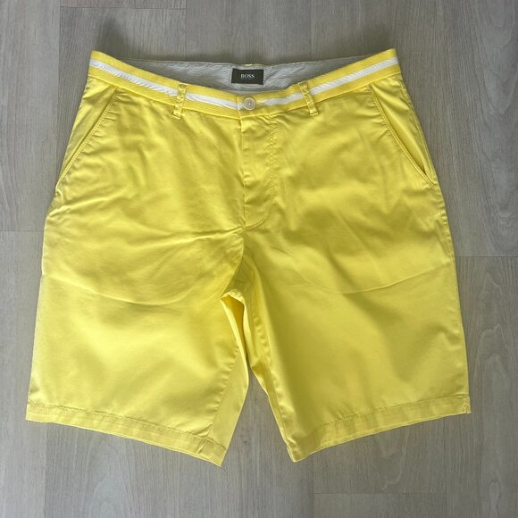 Boss Hugo Boss Mens Shorts Size 32 W/9" Inseam Yellow Stretch Preppy Classic - Picture 1 of 8